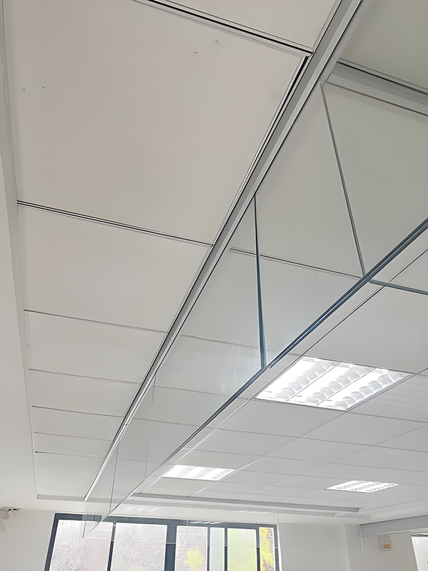 富蕴玻璃富蕴挡烟垂壁