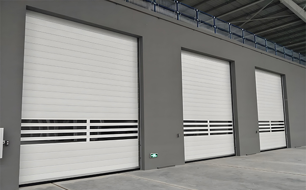 富蕴快速卷帘门