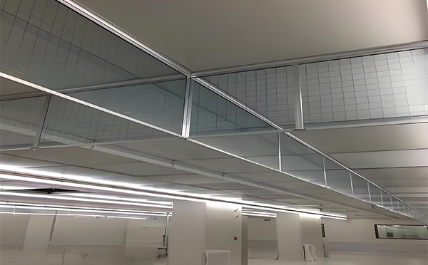 富蕴玻璃挡烟垂壁