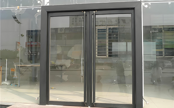 富蕴玻璃地弹门