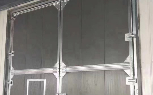 富蕴兰州厂房富蕴工业门选购与使用指南：打造高效安全的生产环境