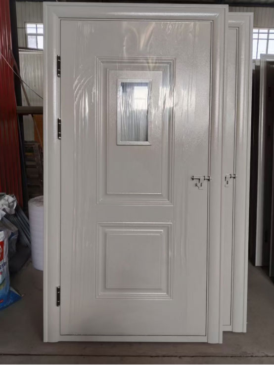 富蕴学校教室门 富蕴学校教室门