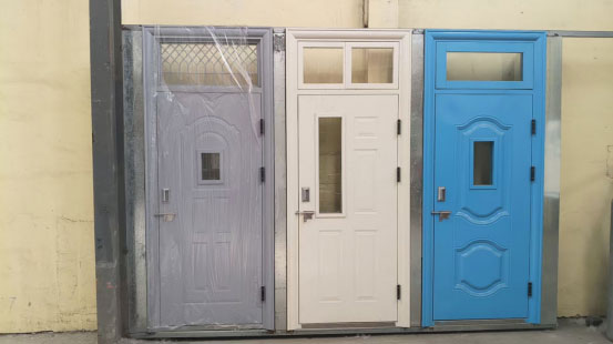 富蕴学校教室门 富蕴学校教室门