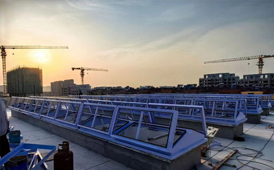 消防富蕴排烟窗开启角度