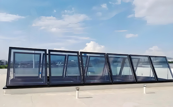 富蕴排烟窗有效面积计算方法与应用