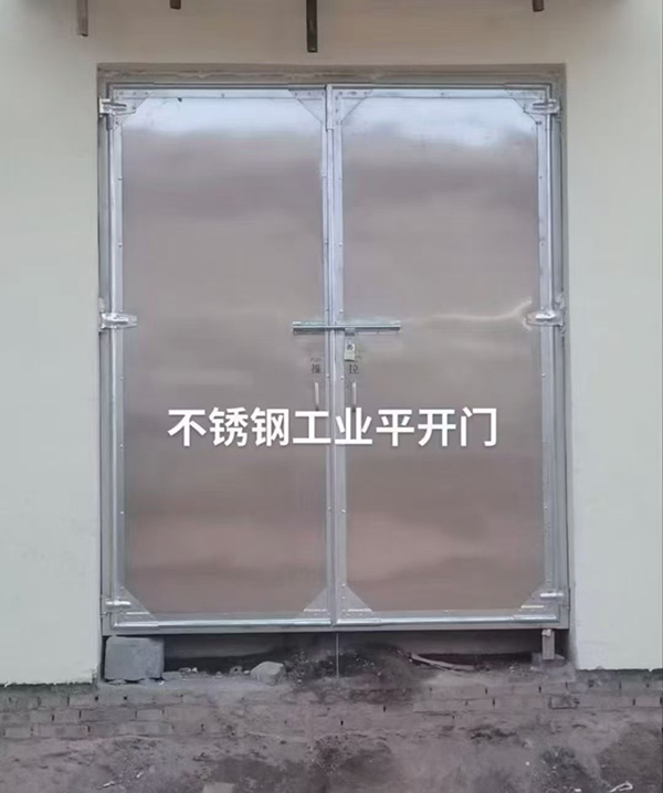 不锈钢富蕴工业平开门在现代工业场景中的应用实践