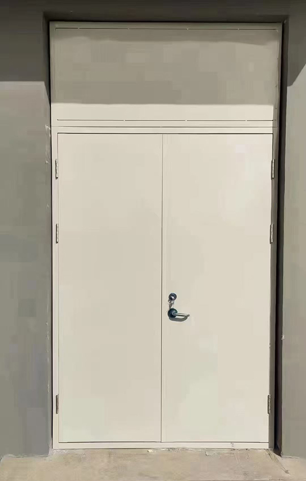 展览馆项目完成大跨度富蕴防火门安装