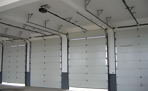 富蕴工业门定制需求升温——百安科技11月聚焦智能化与安全性能升级